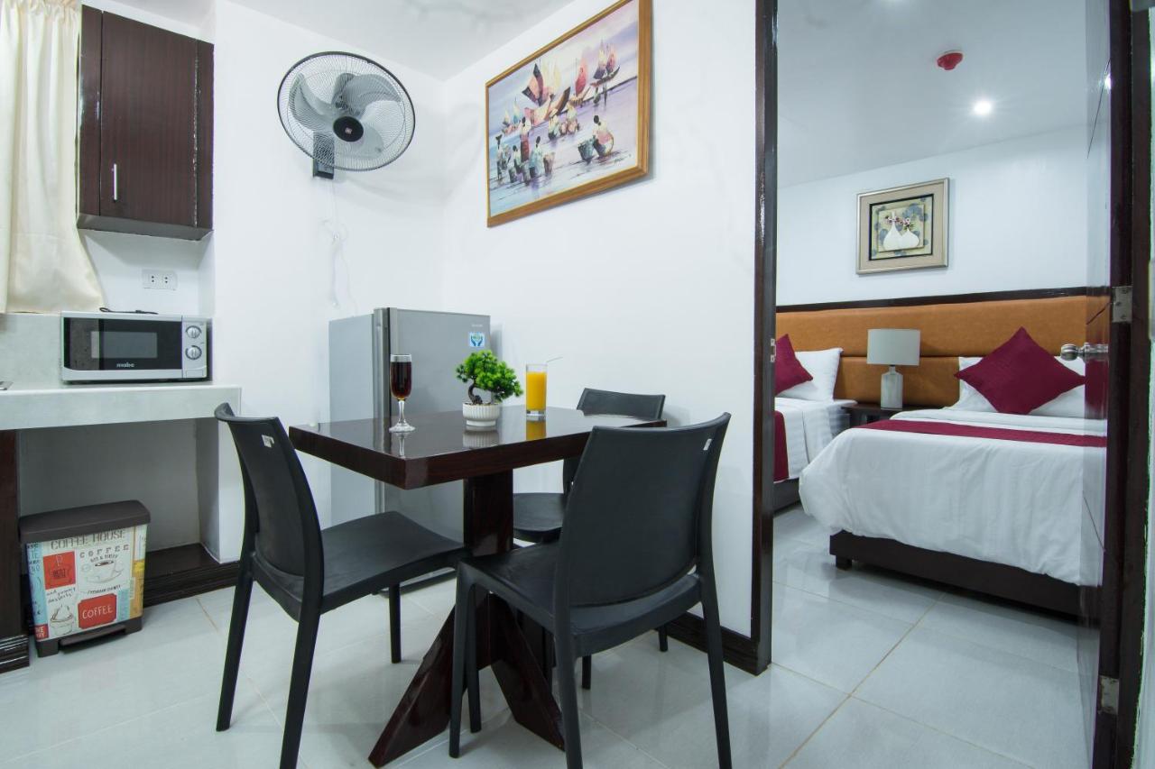Diamond Hotel And Resto Catarman  Buitenkant foto