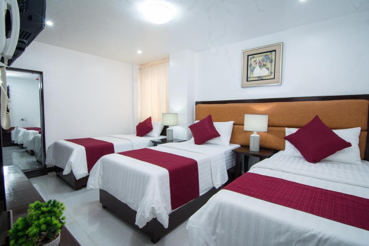 Diamond Hotel And Resto Catarman  Buitenkant foto